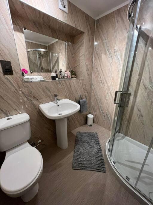 Delightful, Central 3 Bedroom House With Garden & Free Parking インヴァネス エクステリア 写真